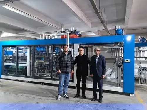 Трехстанционная вакуумно-формовочная линия для заказчика из Ирана