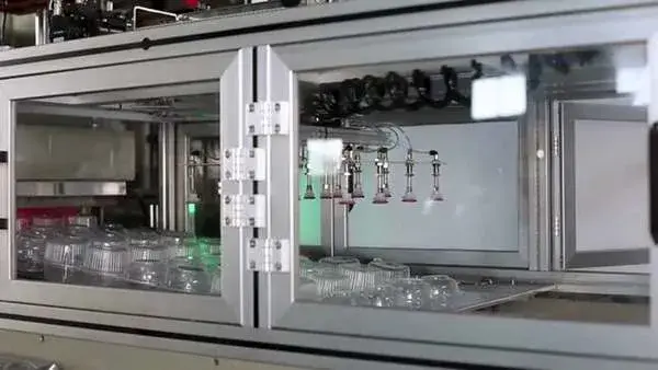 HY-63/78 Термоформовочная машина для пластиковых упаковок под выпечку