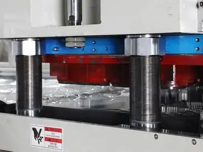 Нагрев, формование и резка (одна станция)