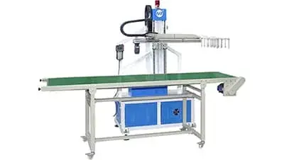 Роботы-укладчики пластиковых стаканов